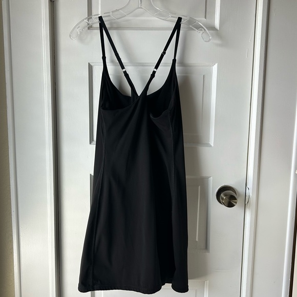 Sleeveless Mini Active Workout Dress - Picture 4 of 7
